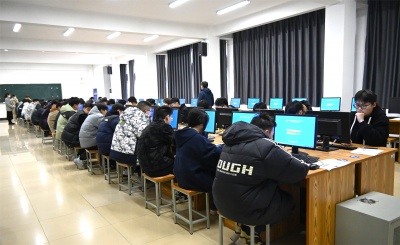 我校顺利举行江苏省 2024 年中职职教高考计算机类、化工类专业技能考试